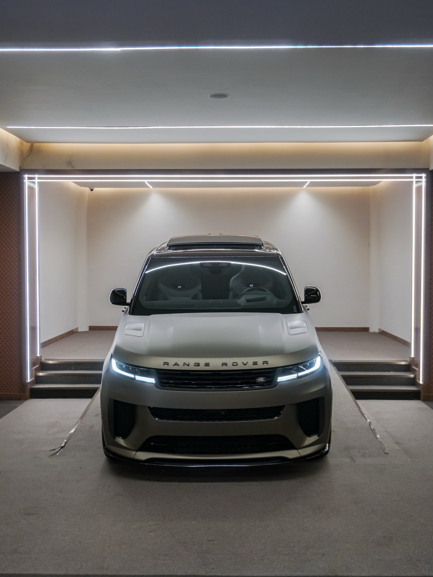 Range Rover Sport SV